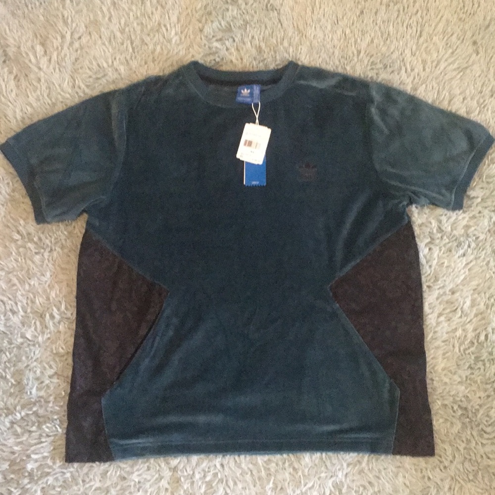 Adidas velvet tee/pullover
